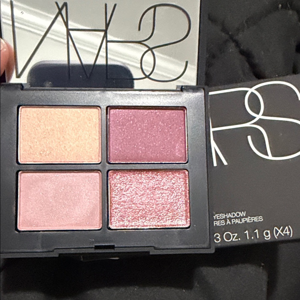 NARS Eyeshadow Palette - Peach and Mauve Tones
